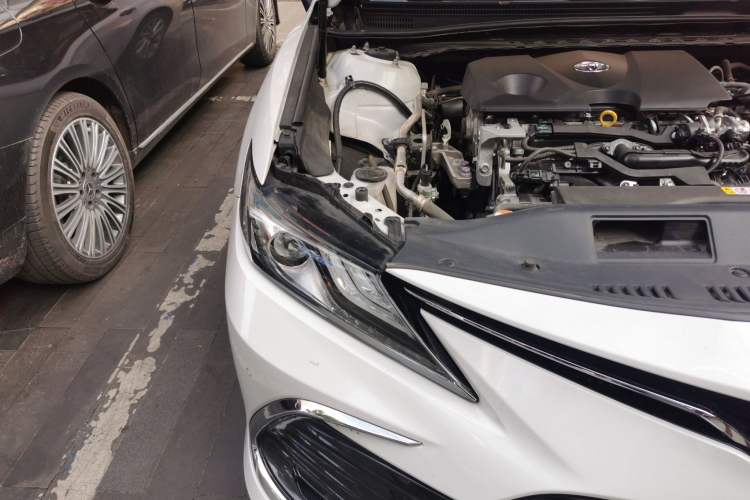 Used Toyota Camry 2021 2.0G Luxury Edition Right Front Headlight