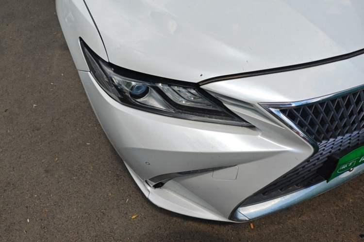 Used Toyota Camry 2021 2.5G Luxury Edition Right Front Headlight