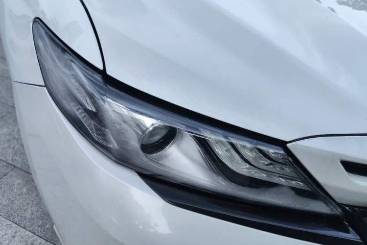 Used Toyota Camry 2021 2.0S FENGSHANG Edition Right Front Headlight