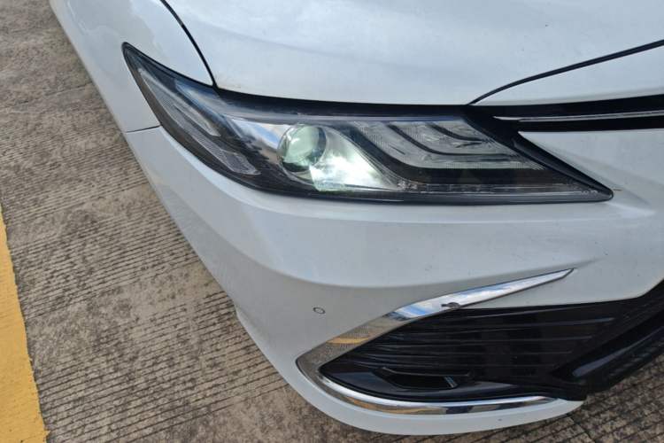 Used Toyota Camry 2021 2.5G Luxury Edition Right Front Headlight