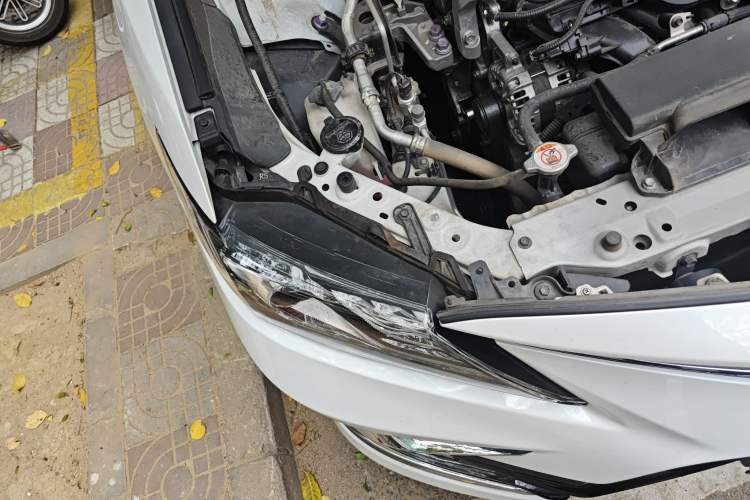 Used Toyota Camry 2021 2.0G Luxury Edition Right Front Headlight