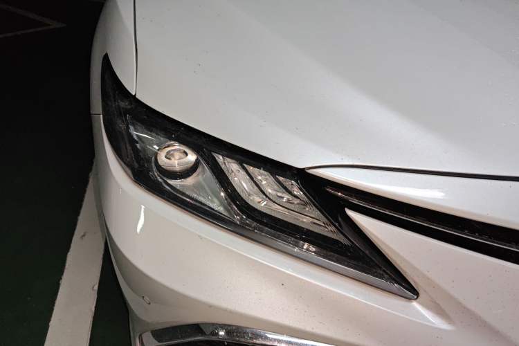Used Toyota Camry 2021 2.5G Luxury Edition Right Front Headlight