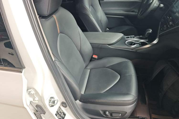 Used Toyota Camry 2021 Dual-Motor 2.5HG Luxury Edition Right Front Seat