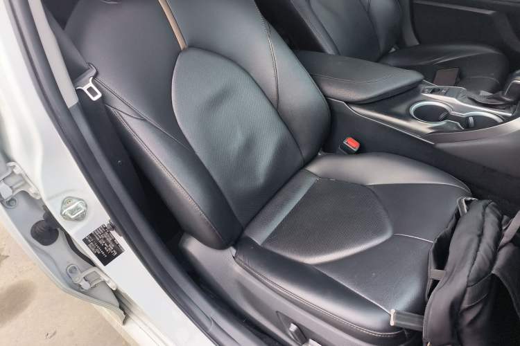 Used Toyota Camry 2021 2.0G Luxury Edition Right Front Seat