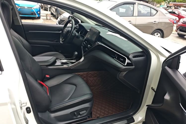 Used Toyota Camry 2021 2.0G Luxury Edition Right Front Seat
