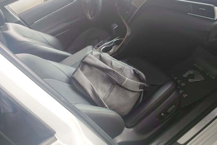Used Toyota Camry 2021 2.0G Luxury Edition Right Front Seat