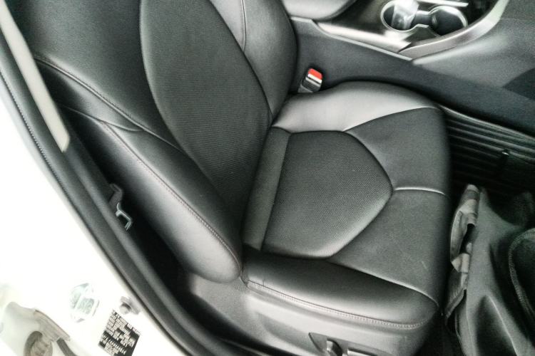 Used Toyota Camry 2021 2.0G Luxury Edition Right Front Seat