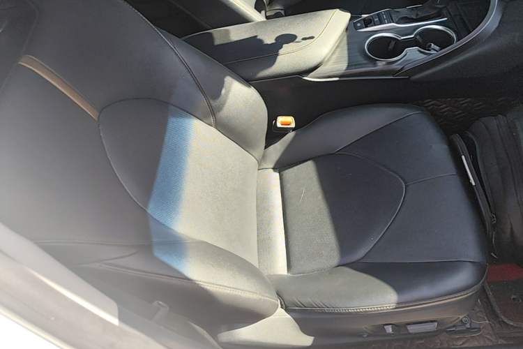 Used Toyota Camry 2021 2.5G Luxury Edition Right Front Seat