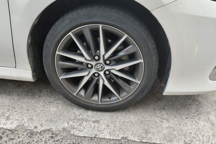 Used Toyota Camry 2021 2.5G Luxury Edition Right Front Wheel Hub