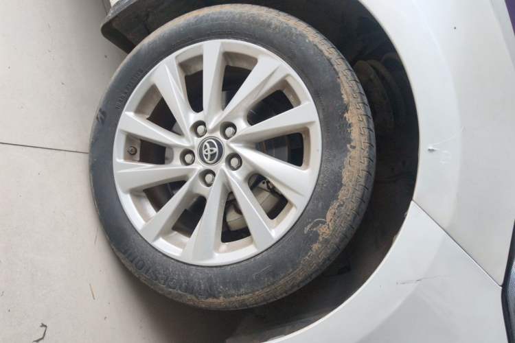 Used Toyota Camry 2021 2.0G Luxury Edition Right Front Wheel Hub