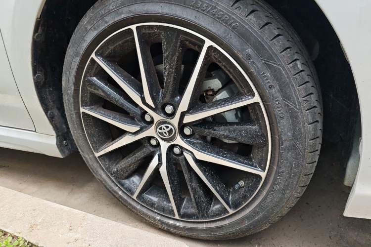 Used Toyota Camry 2021 2.0S FENGSHANG Edition Right Front Wheel Hub