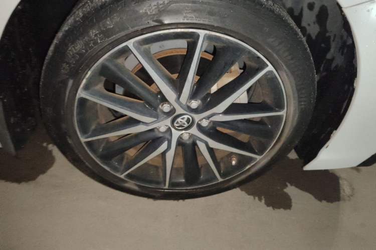 Used Toyota Camry 2021 Dual-Motor 2.5HS Fēngshàng Edition Right Front Wheel Hub