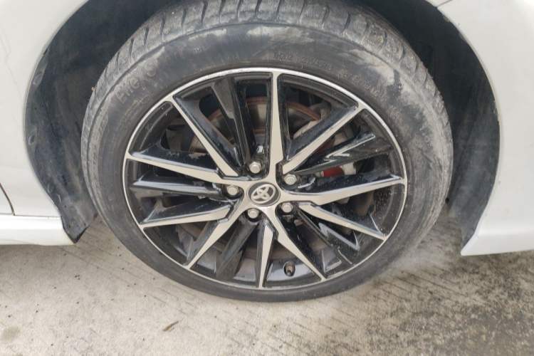 Used Toyota Camry 2021 2.0S FENGSHANG Edition Right Front Wheel Hub