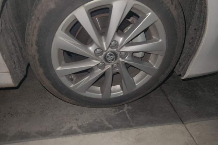Used Toyota Camry 2021 2.0G Luxury Edition Right Front Wheel Hub