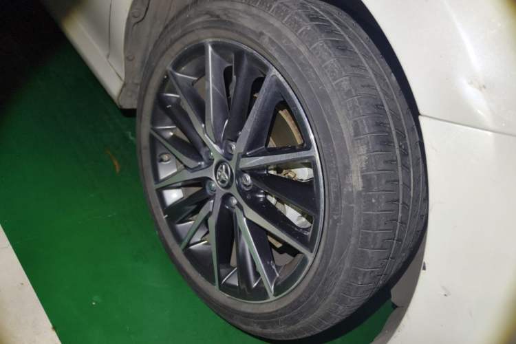 Used Toyota Camry 2021 Dual-Motor 2.5HG Luxury Edition Right Front Wheel Hub