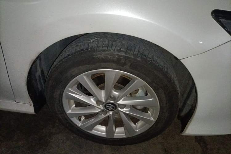 Used Toyota Camry 2021 2.0G Luxury Edition Right Front Wheel Hub