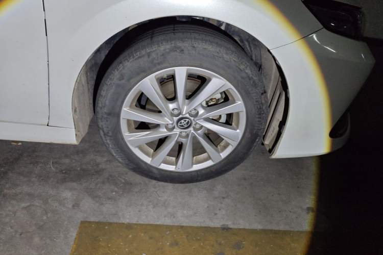 Used Toyota Camry 2021 2.0G Luxury Edition Right Front Wheel Hub