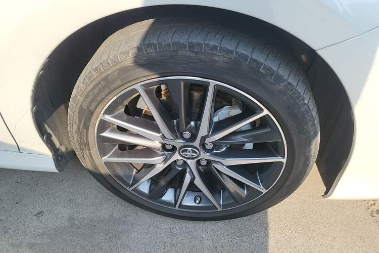 Used Toyota Camry 2021 2.5G Luxury Edition Right Front Wheel Hub