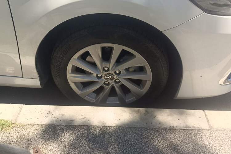 Used Toyota Camry 2021 2.0G Luxury Edition Right Front Wheel Hub