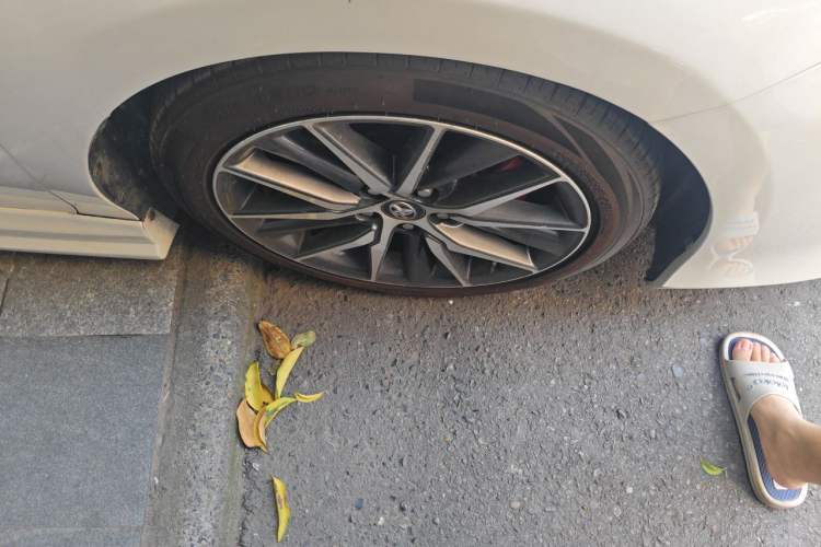 Used Toyota Camry 2021 Dual-Motor 2.5HG Luxury Edition Right Front Wheel Hub