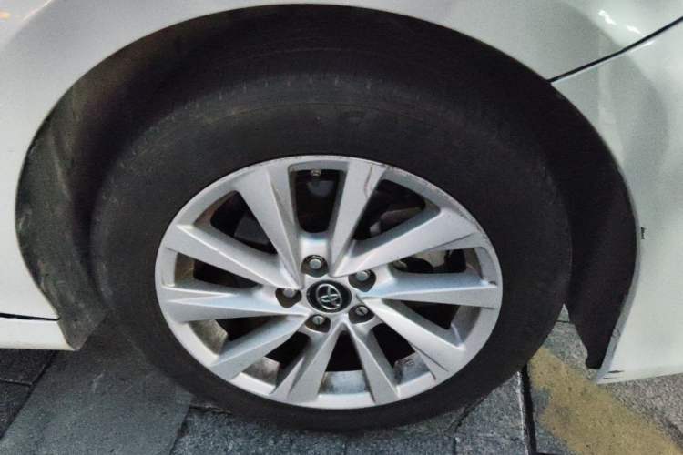 Used Toyota Camry 2021 2.0G Luxury Edition Right Front Wheel Hub