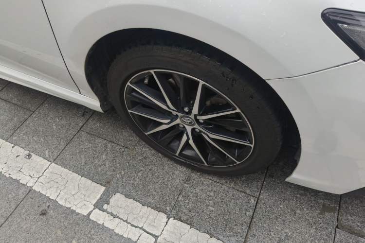 Used Toyota Camry 2021 2.5S Fēngshàng Edition Right Front Wheel Hub