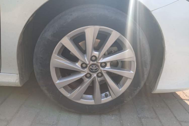 Used Toyota Camry 2021 2.0G Luxury Edition Right Front Wheel Hub