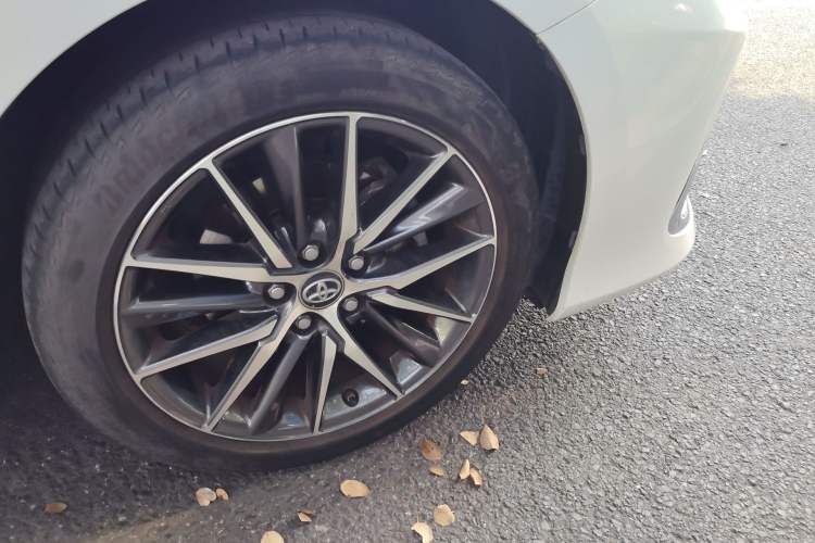 Used Toyota Camry 2021 2.5G Luxury Edition Right Front Wheel Hub