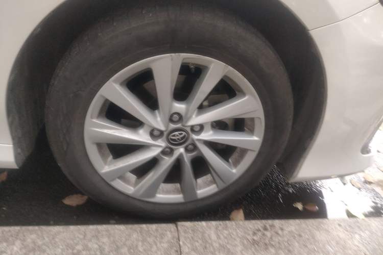 Used Toyota Camry 2021 2.0G Luxury Edition Right Front Wheel Hub