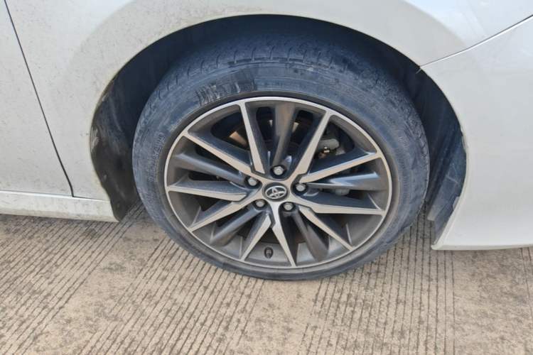 Used Toyota Camry 2021 2.5G Luxury Edition Right Front Wheel Hub