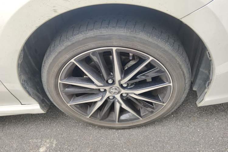 Used Toyota Camry 2021 2.0S FENGSHANG Edition Right Front Wheel Hub