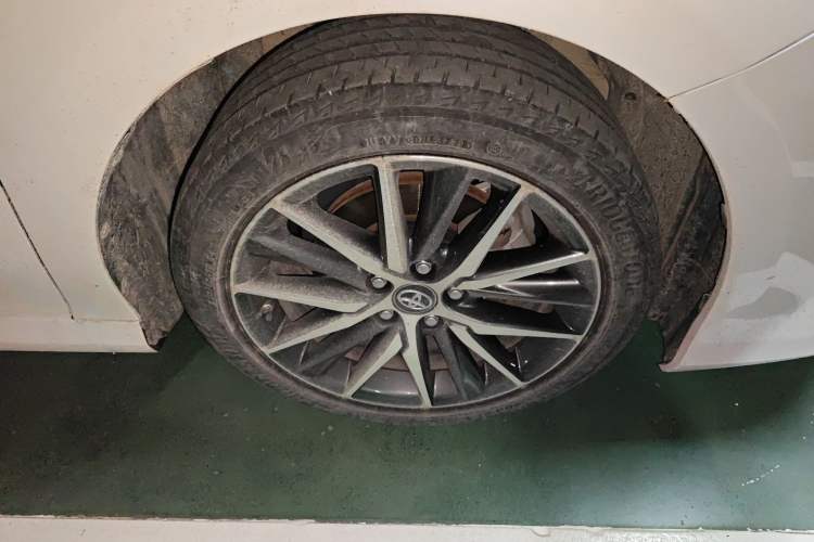 Used Toyota Camry 2021 2.5G Luxury Edition Right Front Wheel Hub