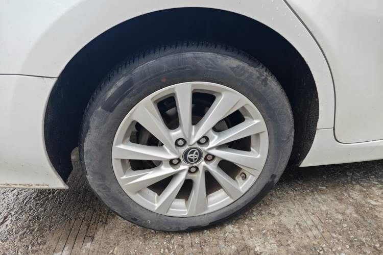 Used Toyota Camry 2021 2.0G Luxury Edition Right Front Wheel Hub