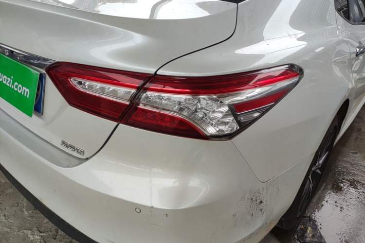 Used Toyota Camry 2021 2.5G Luxury Edition Right Rear Taillight