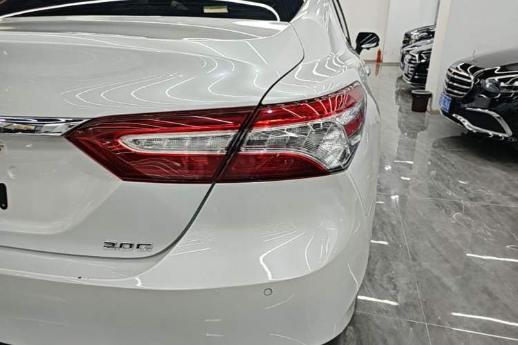 Used Toyota Camry 2021 2.0G Luxury Edition Right Rear Taillight