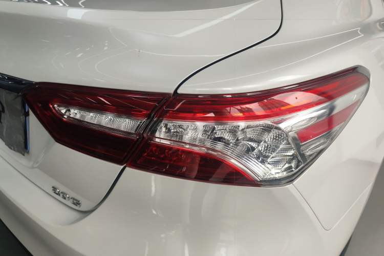 Used Toyota Camry 2021 2.0G Luxury Edition Right Rear Taillight