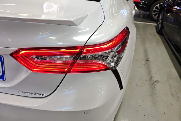 Used Toyota Camry 2021 2.5S Fēngshàng Edition Right Rear Taillight