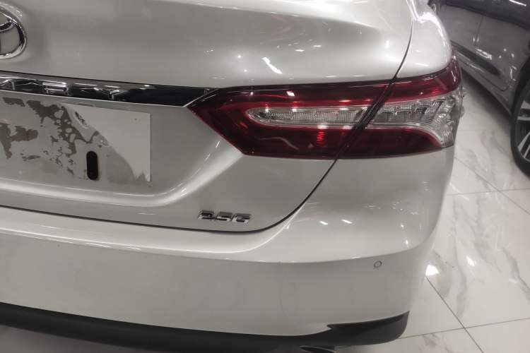 Used Toyota Camry 2021 2.5G Luxury Edition Right Rear Taillight