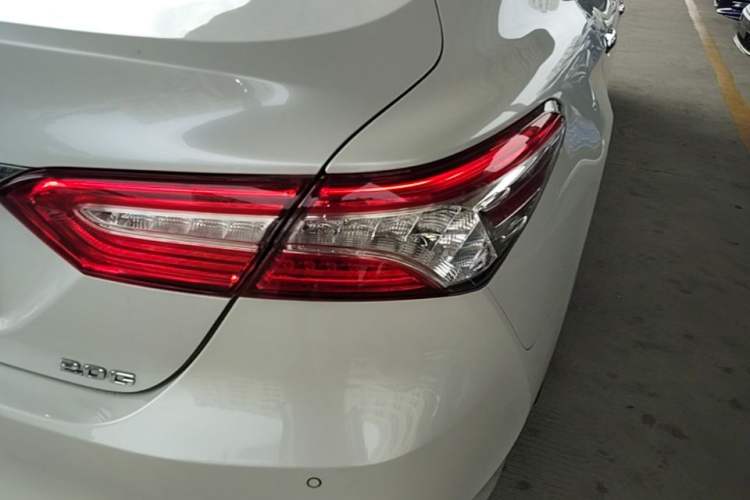 Used Toyota Camry 2021 2.0G Luxury Edition Right Rear Taillight