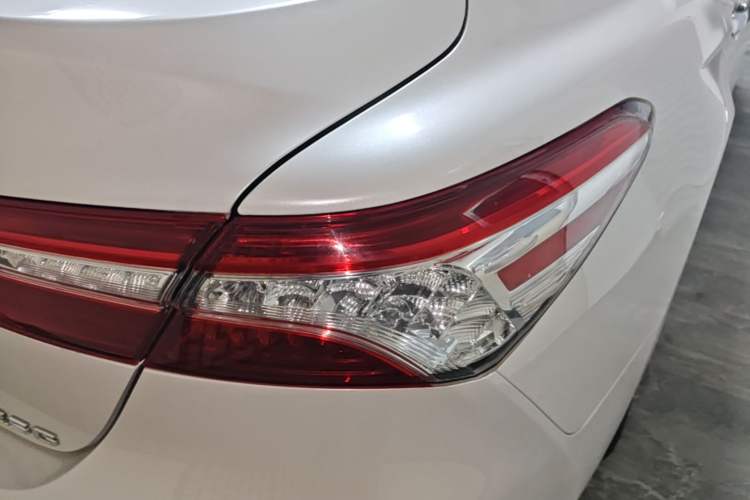 Used Toyota Camry 2021 2.5G Luxury Edition Right Rear Taillight