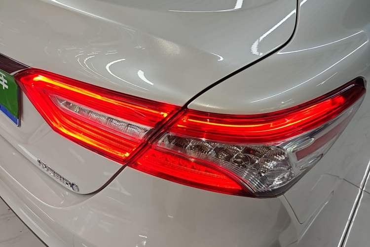 Used Toyota Camry 2021 Dual-Motor 2.5HG Luxury Edition Right Rear Taillight