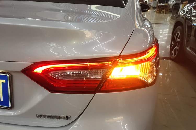 Used Toyota Camry 2021 Dual-Motor 2.5 HGVP Leading Edition Right Rear Taillight