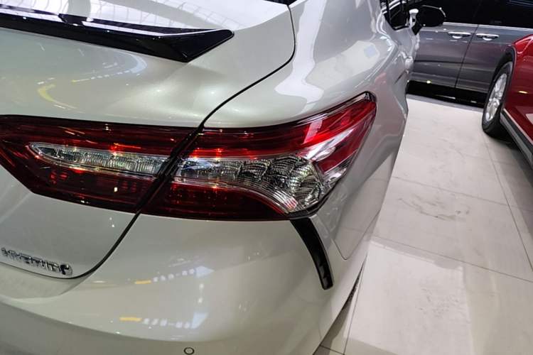 Used Toyota Camry 2021 Dual-Motor 2.5HS Fēngshàng Edition Right Rear Taillight
