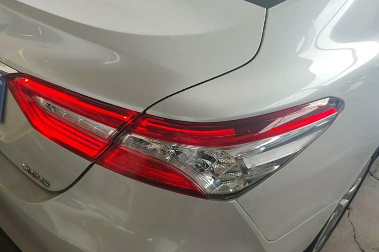 Used Toyota Camry 2021 2.0G Luxury Edition Right Rear Taillight