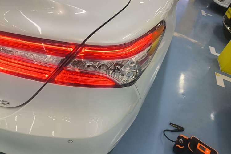 Used Toyota Camry 2021 2.0G Luxury Edition Right Rear Taillight