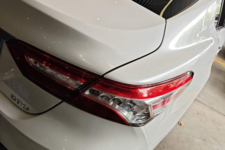Used Toyota Camry 2021 2.0G Luxury Edition Right Rear Taillight