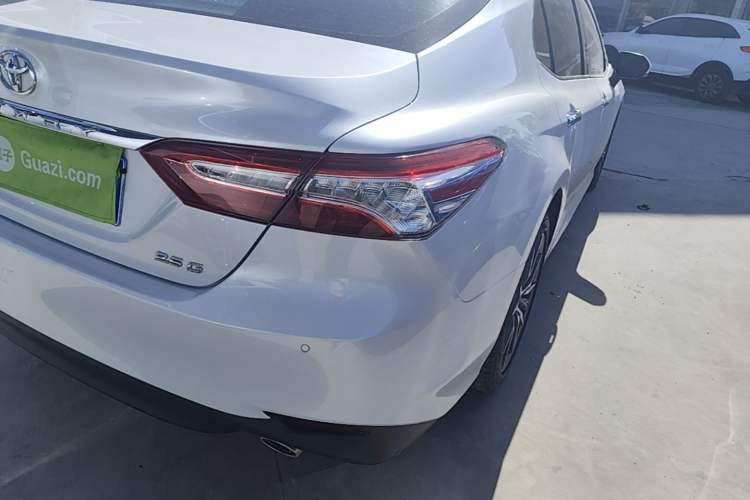 Used Toyota Camry 2021 2.5G Luxury Edition Right Rear Taillight