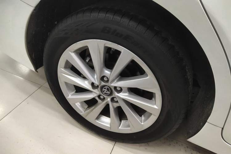 Used Toyota Camry 2021 2.0G Luxury Edition Right Rear Wheel Hub