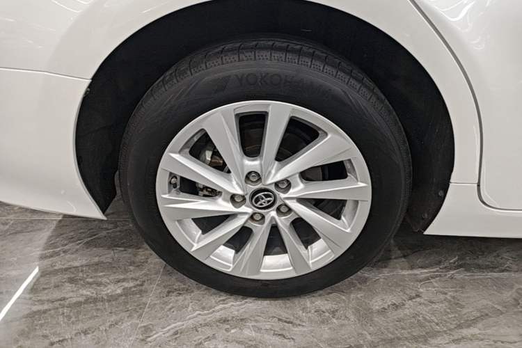 Used Toyota Camry 2021 2.0G Luxury Edition Right Rear Wheel Hub