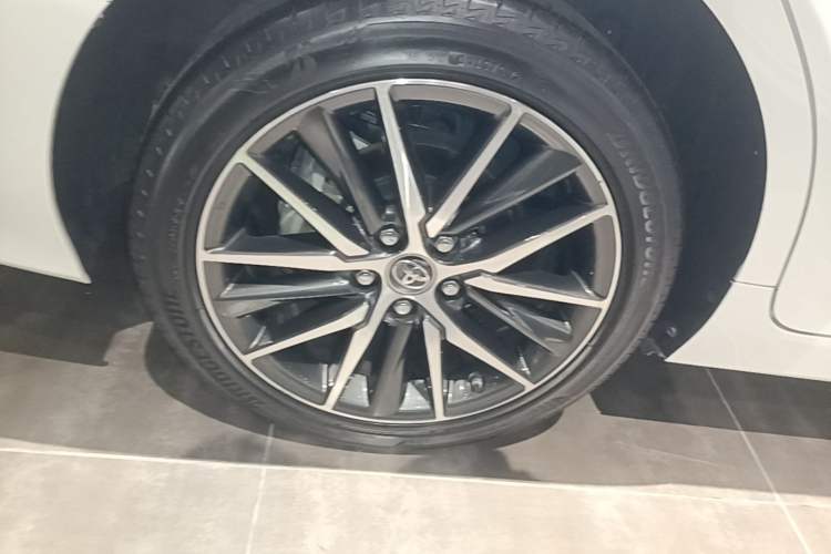 Used Toyota Camry 2021 2.5G Luxury Edition Right Rear Wheel Hub